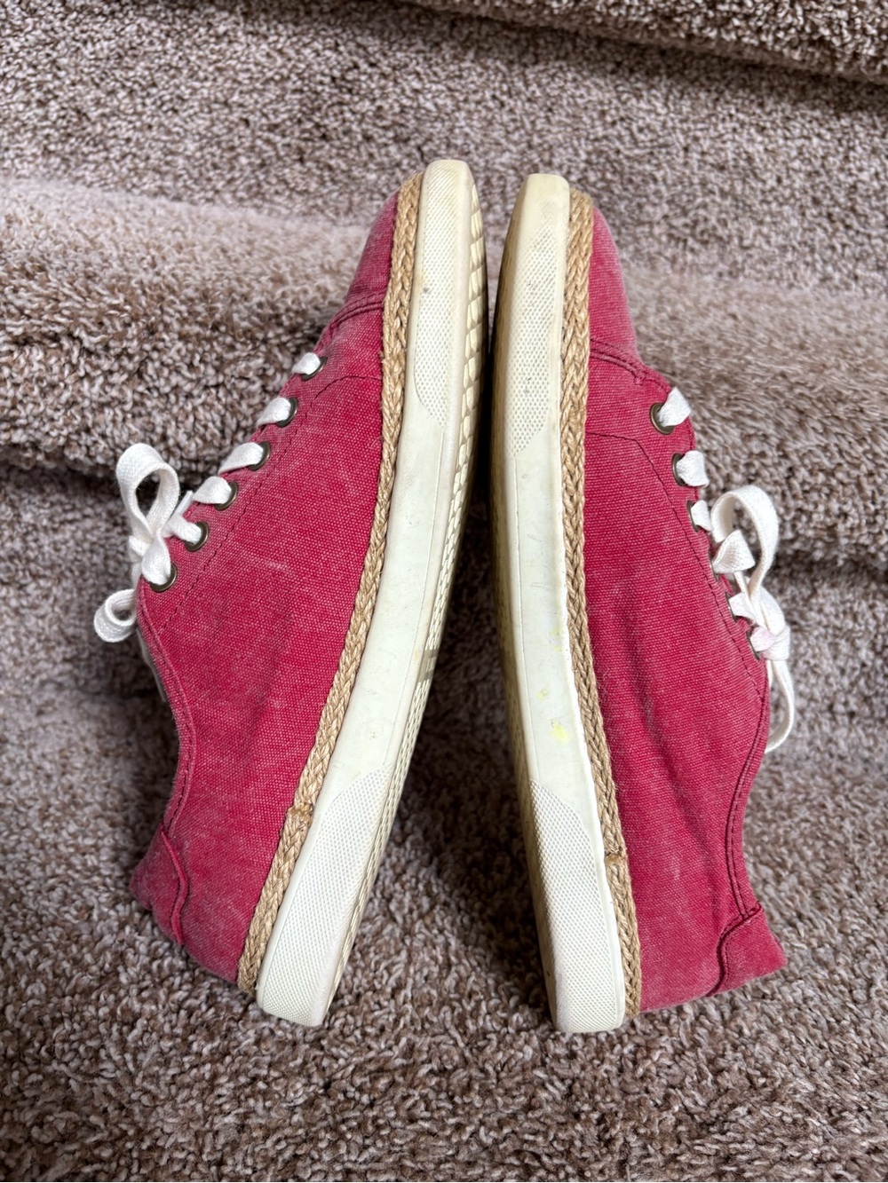 Vionic Women's Red Jean Fabric Sneaker Shoes. - Picture 5 of 14